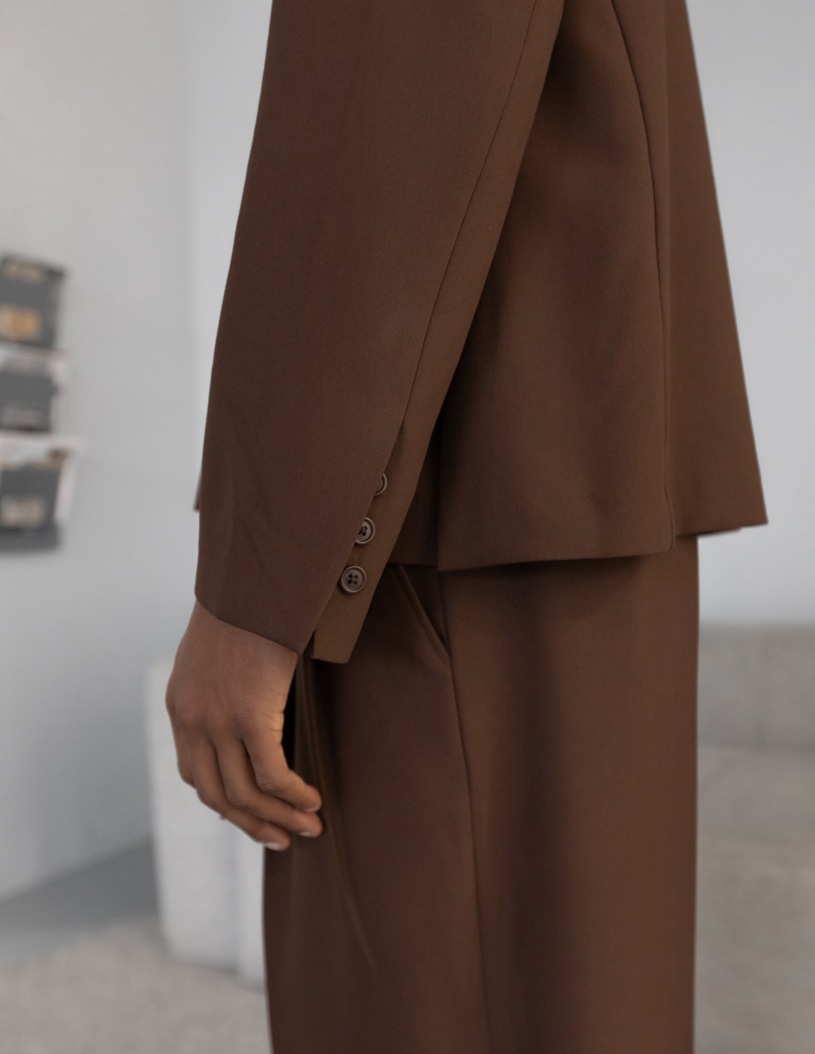 Mondarain Deep Brown